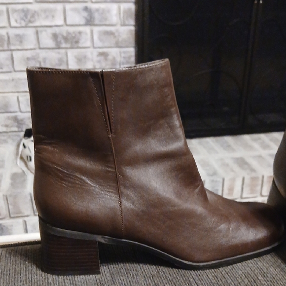 St. John's Bay Dark Brown Ankle Boots - Picture 2 of 10